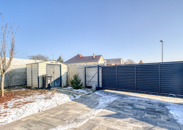 REZERVOVANÉ: Na predaj kompletne zariadený rodinný dom vo Voderadoch