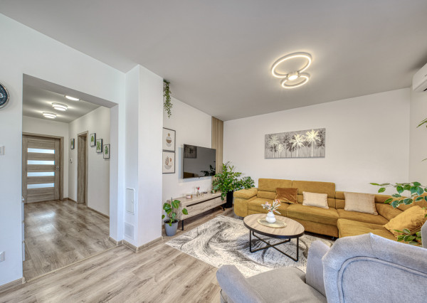 REZERVOVANÉ: Na predaj kompletne zariadený rodinný dom vo Voderadoch