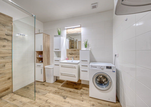 REZERVOVANÉ: Na predaj kompletne zariadený rodinný dom vo Voderadoch