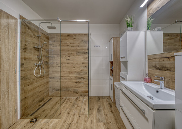 REZERVOVANÉ: Na predaj kompletne zariadený rodinný dom vo Voderadoch