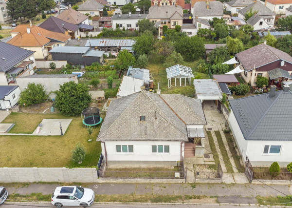 Na predaj rodinný dom za výhodnú cenu v centre Malaciek