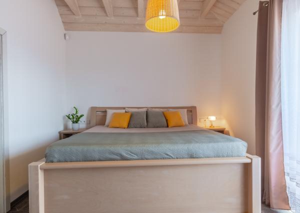 Na predaj exkluzívny rodinný dom s dvoj-garážou v podtatranskej obci Veľký Slavkov