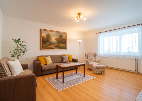 Na predaj rodinný dom s potenciálom v srdci Rovinky