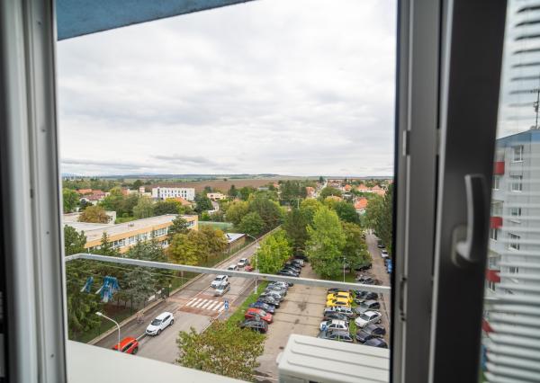 REZERVOVANÉ: Na predaj útulný 2-izbový byt vo Vrábloch