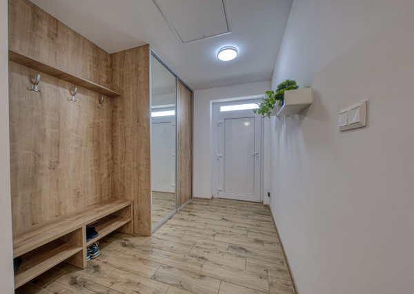 REZERVOVANÉ: Na predaj kompletne zariadený rodinný dom vo Voderadoch