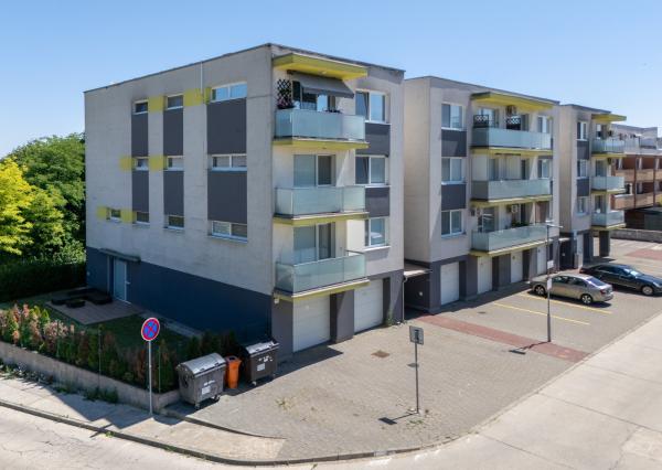 Na predaj 3-izbový byt v tichej časti Senca s parkovaním