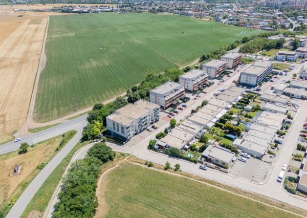 Na predaj 3-izbový byt v tichej časti Senca s parkovaním