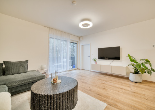 Na predaj zariadený 2-izbový byt s balkónom v Rovinke