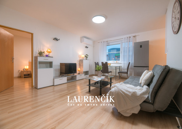 NA PREDAJ | Kompletne zrekonštruovaný 2-izbový byt v Trenčíne