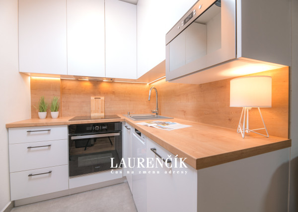 NA PREDAJ | Kompletne zrekonštruovaný 2-izbový byt v Trenčíne