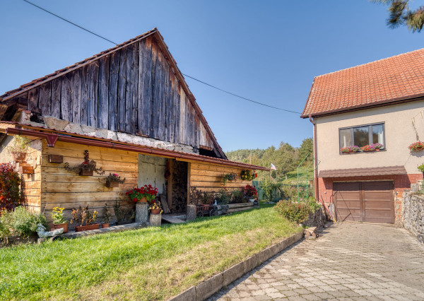 Na predaj trojpodlažný rodinný dom v lokalite Žitná - Radiša