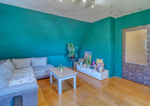 Na predaj trojpodlažný rodinný dom v lokalite Žitná - Radiša