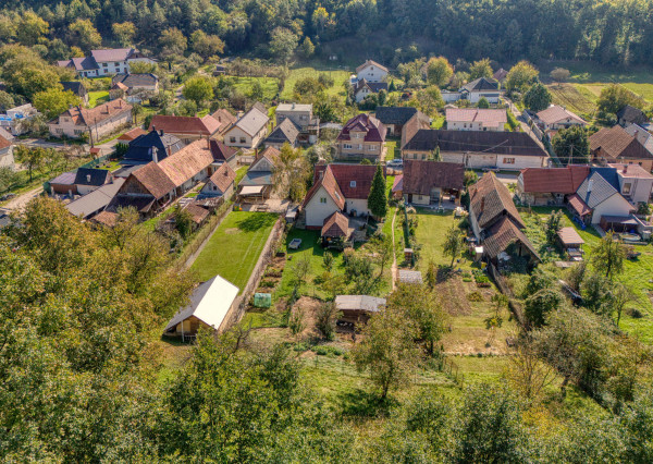 Na predaj trojpodlažný rodinný dom v lokalite Žitná - Radiša