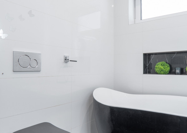 Na predaj novostavba s garážou a dvoma kúpeľňami v Senci