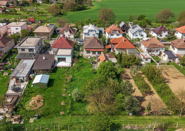 Na predaj rodinný dom s pozemkom v Bánovciach nad Bebravou