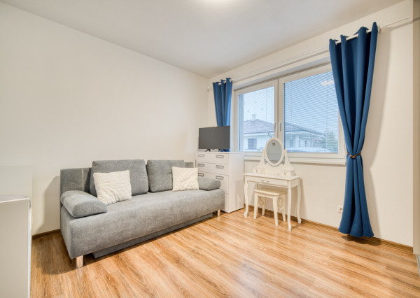 Na predaj príjemný 4-izbový byt so záhradou v Tomášove