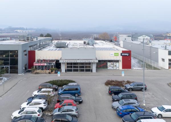 Na odstúpenie zabehnutá kaviareň s detským ihriskom