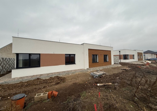 Na predaj novostavba dvojdom - Nové m. n. Váhom - Častkovce.