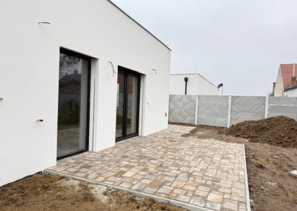 Na predaj novostavba dvojdom - Nové m. n. Váhom - Častkovce.