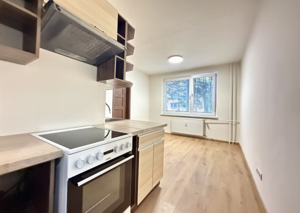 Na predaj zrekonštruovaný 2,5 izbový byt v Martine na Severe