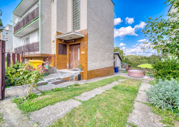 Na predaj dom s dvoma bytovými jednotkami v Lieskovci