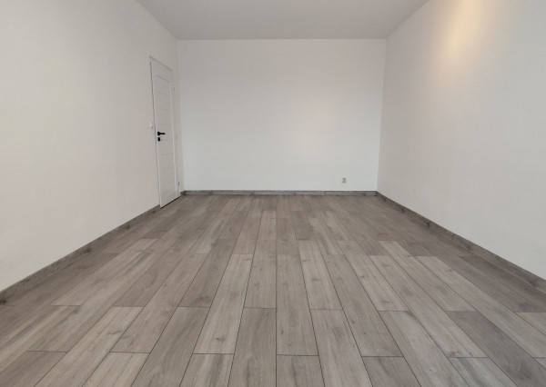 Na prenájom zrekonštruovaný 2-izbový byt v Bánovciach nad Bebravou