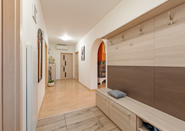 Na predaj rodinný dom v Podunajských Biskupiciach