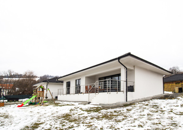 Na predaj moderná 4-izbová novostavba s terasou – Svätý Kríž