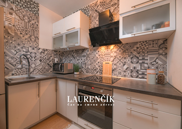 Na prenájom slnečný 2-izbový byt na ulici Liptovská v Trenčíne