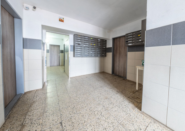 REZERVOVANÉ: Na predaj 3-izbový zrekonštruovaný byt v Poprade