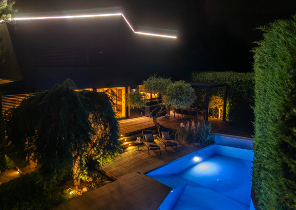 Na predaj vila s okrasnou záhradou a bazénom v Pezinku