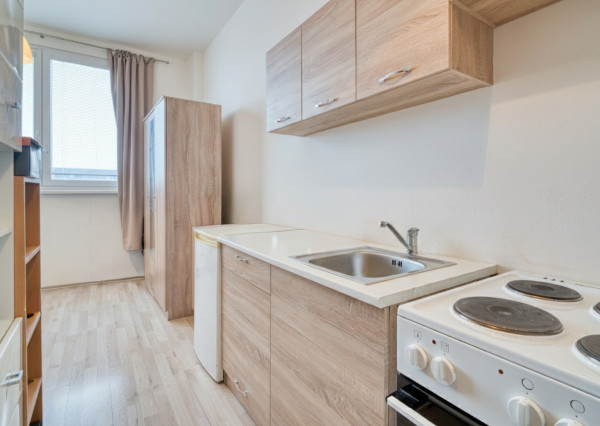 Na predaj garsónka v Rovinke