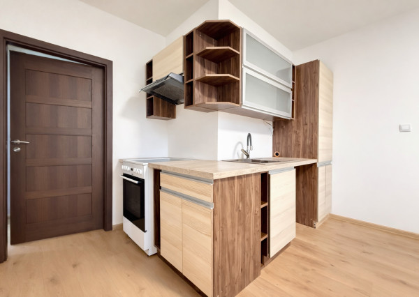 Na predaj zrekonštruovaný 2,5 izbový byt v Martine na Severe