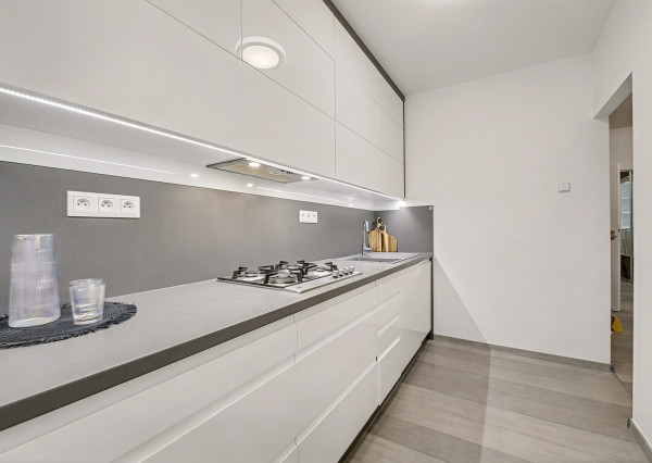 Na predaj  3-izbový byt s dvoma loggiami v Petržalke BA.