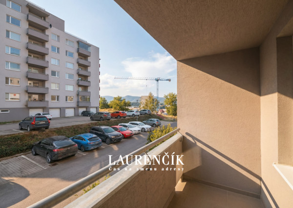 NA PREDAJ | 3-izbový byt s nadštandardnou výmerou v Trenčíne na ul. Liptovská