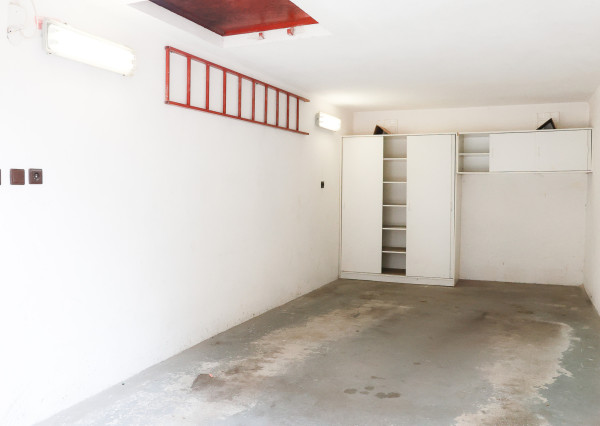 Na predaj garáž s parkovacím státím na sídlisku Juh, Trenčín