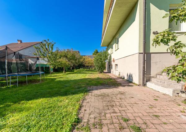 Na predaj rodinný dom s bazénom v Trnávke