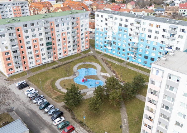 Na predaj 3,5 - izbový byt v meste Sereď