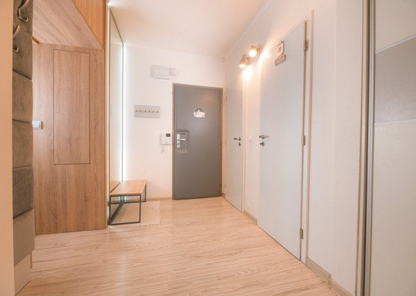 Na predaj krásne zrekonštruovaný 4-izbový byt v Trenčíne