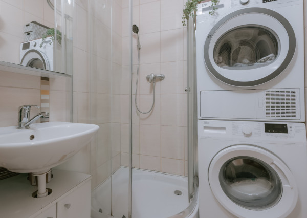 Na prenájom kompletne zariadený 2-izbový byt v centre Martina