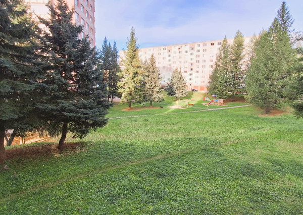 Na prenájom čiastočne zariadený 2-izbový byt v Bánovciach nad Bebravou