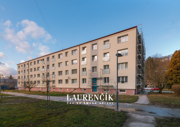 REZERVOVANÉ | 1-izbový byt v Trenčianskych Tepliciach s investičným potenciálom