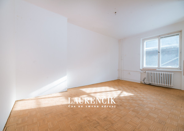 REZERVOVANÉ | 1-izbový byt v Trenčianskych Tepliciach s investičným potenciálom