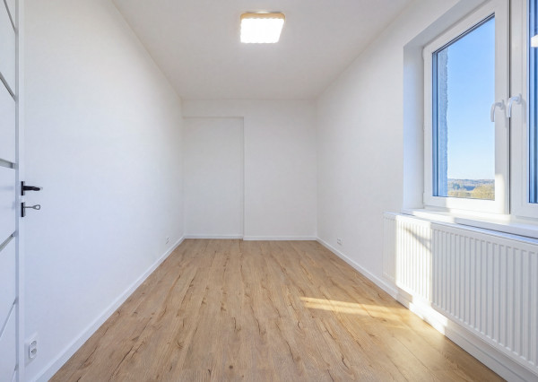 Na predaj zrekonštruovaný 3-izbový byt v obci Malcov