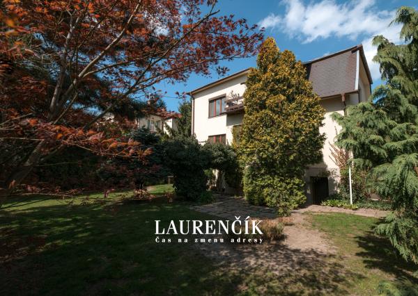 NA PREDAJ | UNIKÁTNY RODINNÝ DOM V CENTRE TRENČÍNA