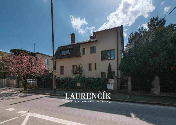 NA PREDAJ | INVESTIČNÝ OBJEKT S PODNIKATEĽSKÝM POTENCIÁLOM V CENTRE TRENČÍNA