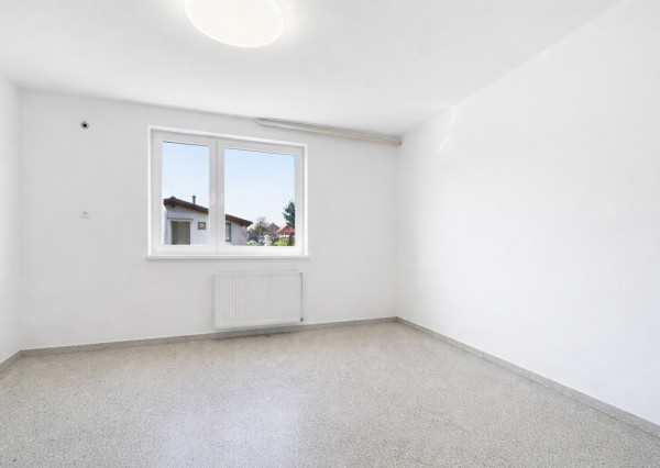 Na predaj dvojpodlažný rodinný dom v Kvetoslavove