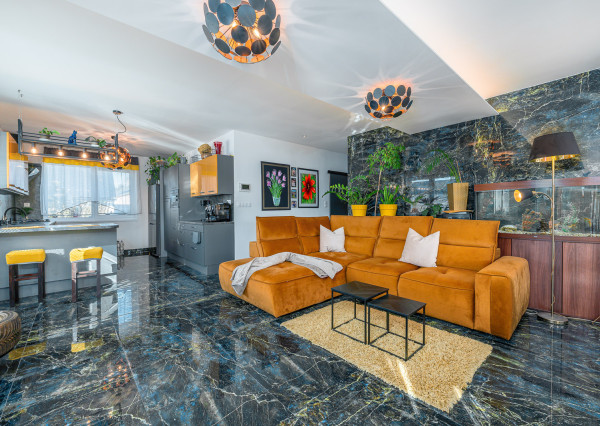 Na predaj rodinný dom s bazénom v obci Macov