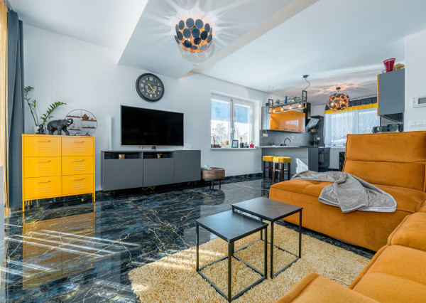 Na predaj rodinný dom s bazénom v obci Macov