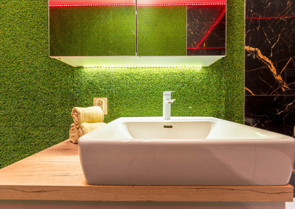 Na predaj rodinný dom s bazénom v obci Macov